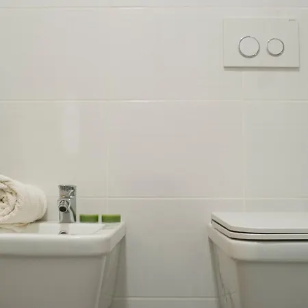Pomalo - In Apartment *