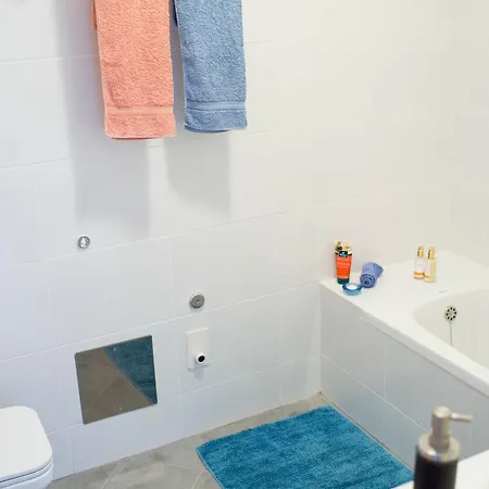 Pomalo - In Apartment